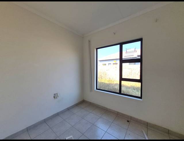2 BEDROOM HOUSE FOR SALE IN SOUTHERN GATEWAY